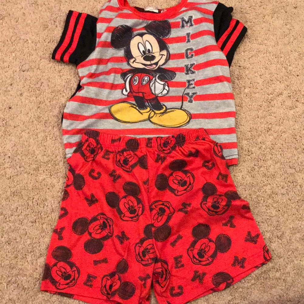 Mickey Mouse boy Pajamas Size 5t